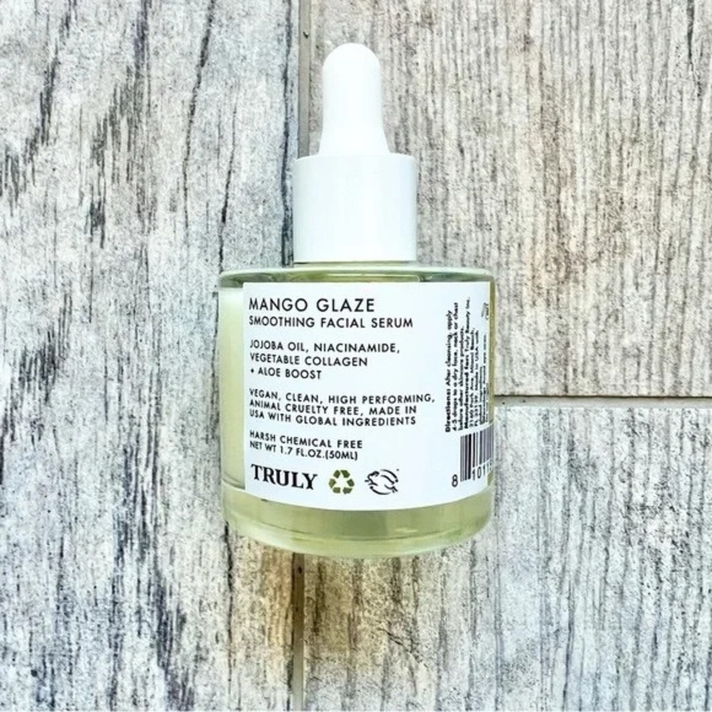 Truly Mango Glaze Smoothing Facial Serum is a 1.7oz, NEW